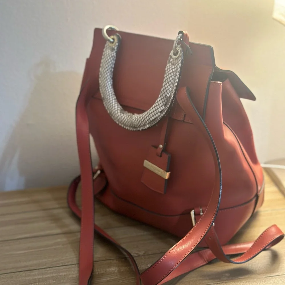 A Bellucci made in Italy 100% leather  backpack elegant - Picture 4 of 4